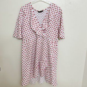 Pretty Little Thing Heart Print Dress - Size 18